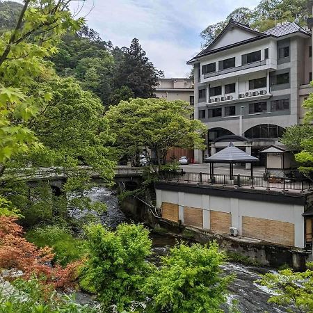 Отель Kutsurogijyuku Shintaki Аидзувакамацу Экстерьер фото